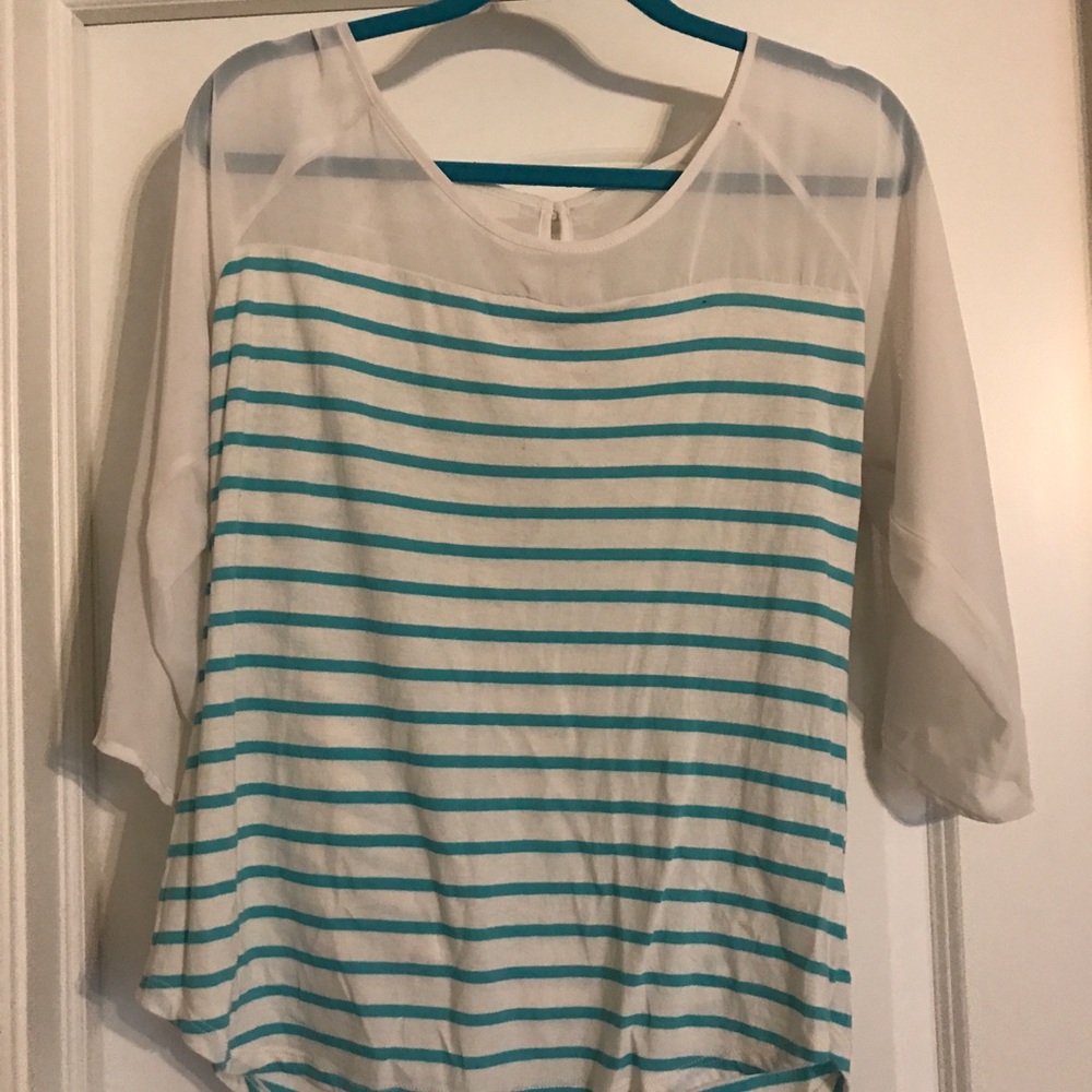 Lauren Conrad 3/4 sleeve blouse
